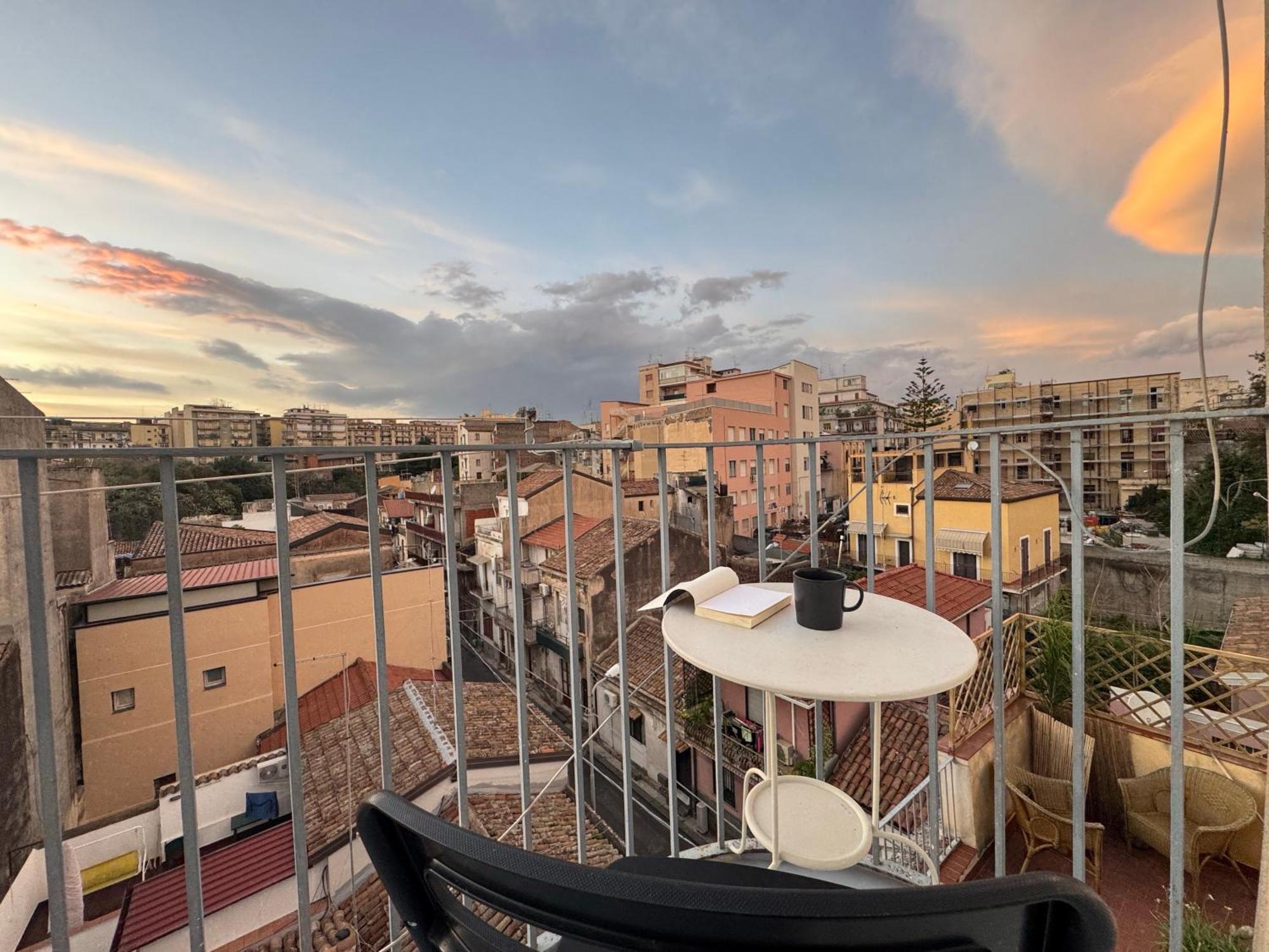Attico Agora - Elegante Duplex Nel Cuore Di Catánia Buitenkant foto